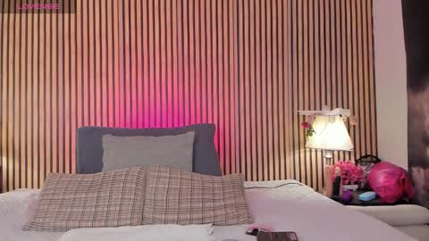 Snapshot of keeyla_stone chatting on 03-09-26, 12:03 keeyla stone online show from 03-09-26, 12:03