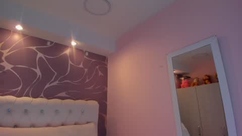 Snapshot of keilalovjack chatting on 01-07-25, 09:29 Keila online show from 01-07-25, 09:29