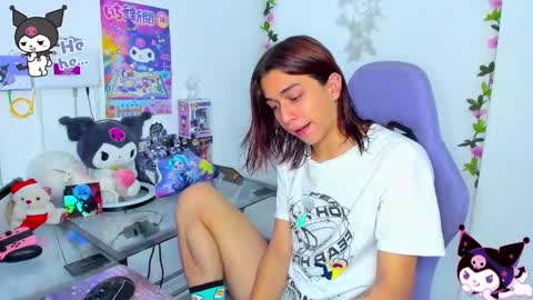 Snapshot of keita_moon chatting on 03-09-25, 04:11 Keita moon online show from 03-09-25, 04:11