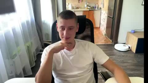 Snapshot of keksik__ chatting on 07-15-26, 07:13 keksik__ online show from 07-15-26, 07:13