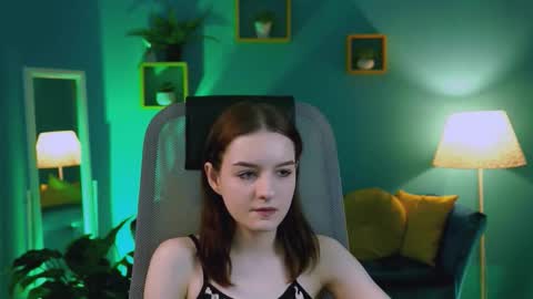 Snapshot of kelliebanshe chatting on 03-15-26, 04:18 kelliebanshe online show from 03-15-26, 04:18