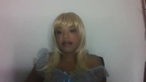 Snapshot of kelliecapri chatting on 01-12-26, 03:56 Kellie online show from 01-12-26, 03:56