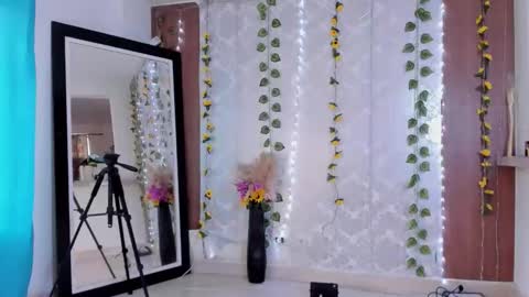 kelly__thomson online show from 04-05-26, 02:14