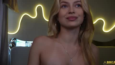 Kelly online show from 10-11-25, 05:17