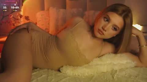 Snapshot of kelly_raid chatting on 02-07-26, 08:34 Kelly online show from 02-07-26, 08:34