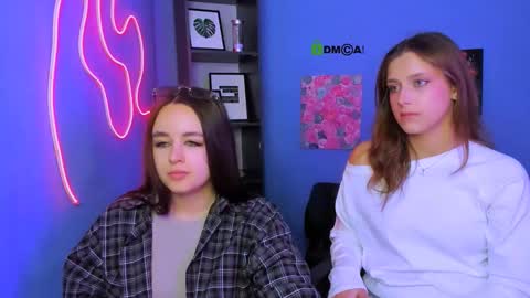 Snapshot of kelly_ray1 chatting on 03-25-26, 12:22 kelly online show from 03-25-26, 12:22