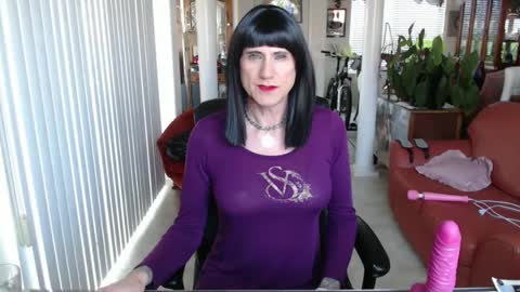 kellyanne Lynn but please call me fucktoy online show from 01-25-25, 08:21