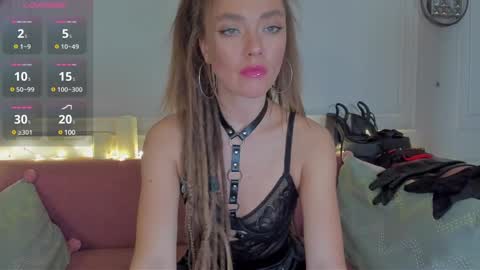 KellyFouler online show from 02-07-25, 01:53