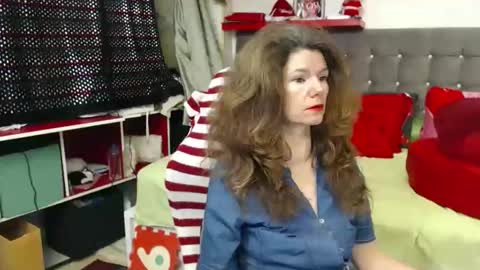 kelly online show from 12-23-25, 10:57