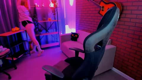 kelly online show from 02-04-25, 05:34