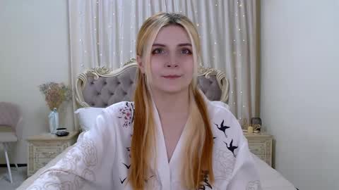 Snapshot of kellystoneys chatting on 01-28-25, 05:35 Kelly Stoneys online show from 01-28-25, 05:35