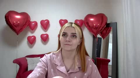 Snapshot of kellystoneys chatting on 02-10-25, 03:21 Kelly Stoneys online show from 02-10-25, 03:21