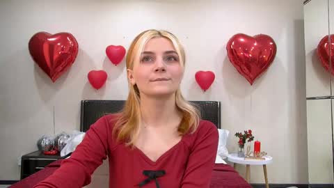 Snapshot of kellystoneys chatting on 02-16-25, 05:26 Kelly Stoneys online show from 02-16-25, 05:26