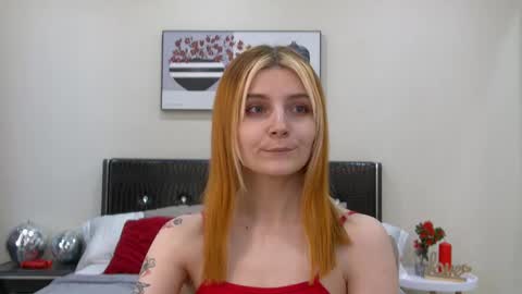 Snapshot of kellystoneys chatting on 03-09-25, 12:09 Kelly Stoneys online show from 03-09-25, 12:09