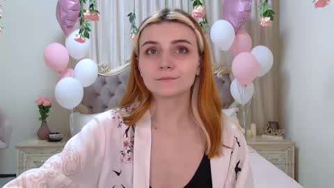 Snapshot of kellystoneys chatting on 03-12-25, 12:10 Kelly Stoneys online show from 03-12-25, 12:10