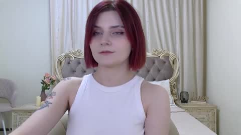 Kelly Stoneys online show from 11-25-25, 05:24