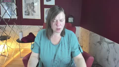 Kelly online show from 09-24-25, 05:22