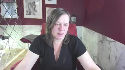 Kelly online show from 10-08-25, 05:38