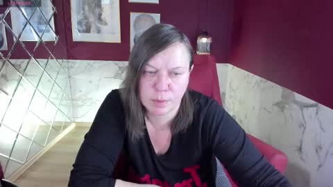 Kelly online show from 10-18-25, 05:21