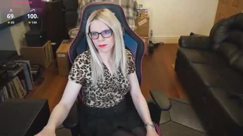 kelseycobalt online show from 12-13-25, 09:53
