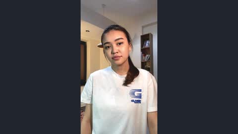 Luna online show from 04-15-26, 05:20