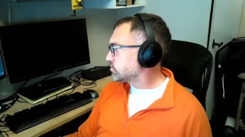 Snapshot of kelvin06133 chatting on 12-10-24, 09:11 kelvin06133 online show from 12-10-24, 09:11