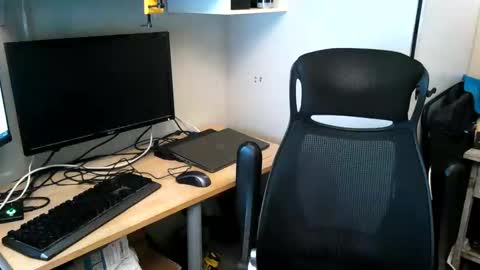 Snapshot of kelvin06133 chatting on 01-07-25, 10:30 kelvin06133 online show from 01-07-25, 10:30