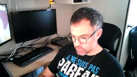 Snapshot of kelvin06133 chatting on 01-12-25, 02:09 kelvin06133 online show from 01-12-25, 02:09