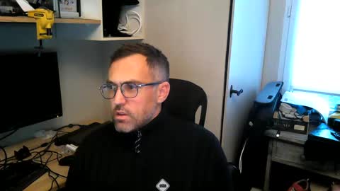 Snapshot of kelvin06133 chatting on 01-25-25, 04:13 kelvin06133 online show from 01-25-25, 04:13