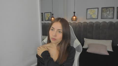 Snapshot of kely_morgan chatting on 05-21-26, 11:06 Kely online show from 05-21-26, 11:06
