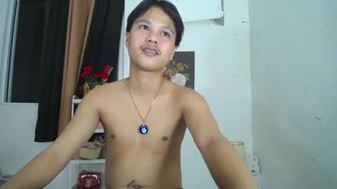 Snapshot of ken8804 chatting on 03-04-26, 10:32 ken8804 online show from 03-04-26, 10:32