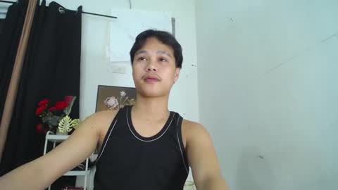 Snapshot of ken8804 chatting on 03-05-26, 10:33 ken8804 online show from 03-05-26, 10:33