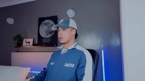   online show from 10-13-25, 11:32