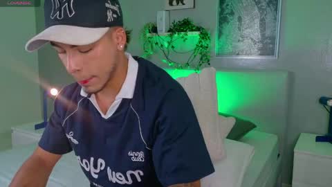   online show from 04-30-26, 08:53