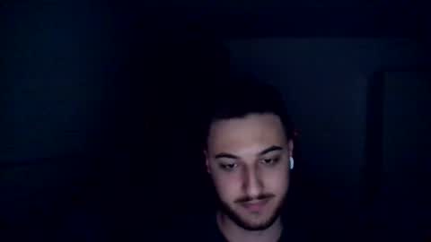 Snapshot of kenan_10 chatting on 05-11-26, 10:18 kenan online show from 05-11-26, 10:18