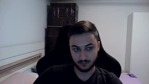 Snapshot of kenan_10 chatting on 05-17-26, 04:36 kenan online show from 05-17-26, 04:36