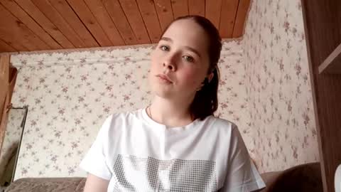 Alisa online show from 04-22-26, 07:44