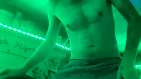 kencam70 online show from 04-18-26, 04:38