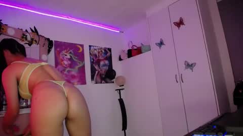 Snapshot of kendall_777 chatting on 12-19-24, 10:21 kendall  INSTAGRAM  alice vargas04 online show from 12-19-24, 10:21