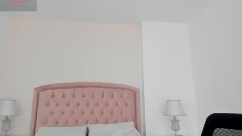 Kendall online show from 11-23-25, 06:24