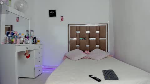 Snapshot of kendall_ewers chatting on 11-09-25, 11:36 Kendall ewers online show from 11-09-25, 11:36