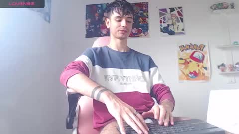 Snapshot of kendall_ros chatting on 01-05-25, 04:38 kendall ross online show from 01-05-25, 04:38