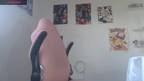 Snapshot of kendall_ros chatting on 01-06-25, 04:23 kendall ross online show from 01-06-25, 04:23