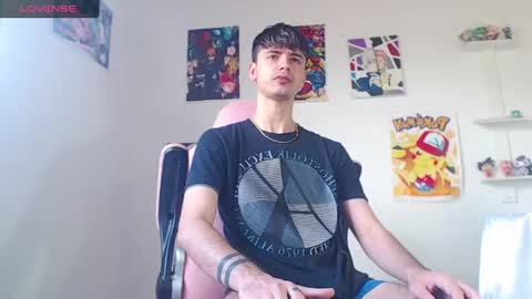 Snapshot of kendall_ros chatting on 01-11-25, 04:25 kendall ross online show from 01-11-25, 04:25