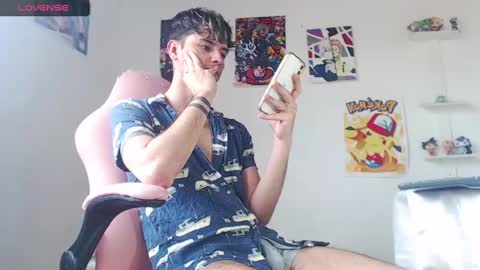 Snapshot of kendall_ros chatting on 01-26-25, 06:37 kendall ross online show from 01-26-25, 06:37