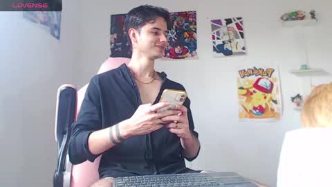Snapshot of kendall_ros chatting on 01-28-25, 03:46 kendall ross online show from 01-28-25, 03:46