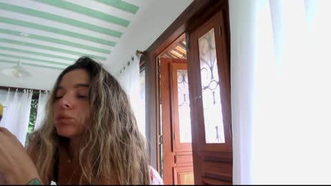 kendall online show from 12-22-24, 09:33