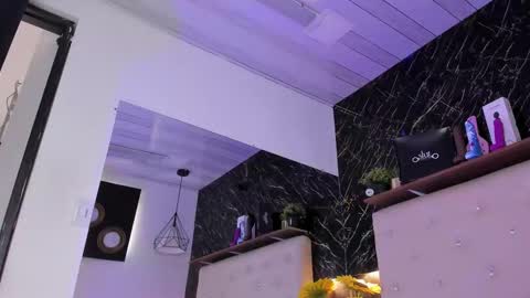 Kendall online show from 01-17-26, 02:22