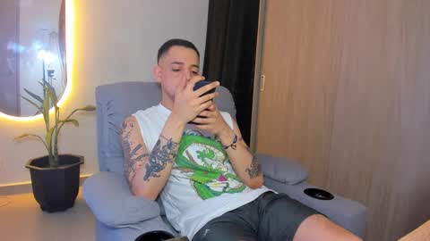kendel_dimitri online show from 02-18-25, 05:53