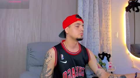 kendel_dimitri online show from 10-18-25, 12:13